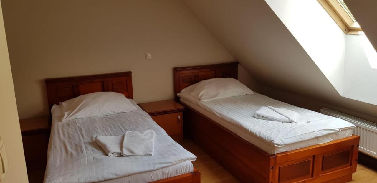 Hotel City Gniezno Eksteriør bilde